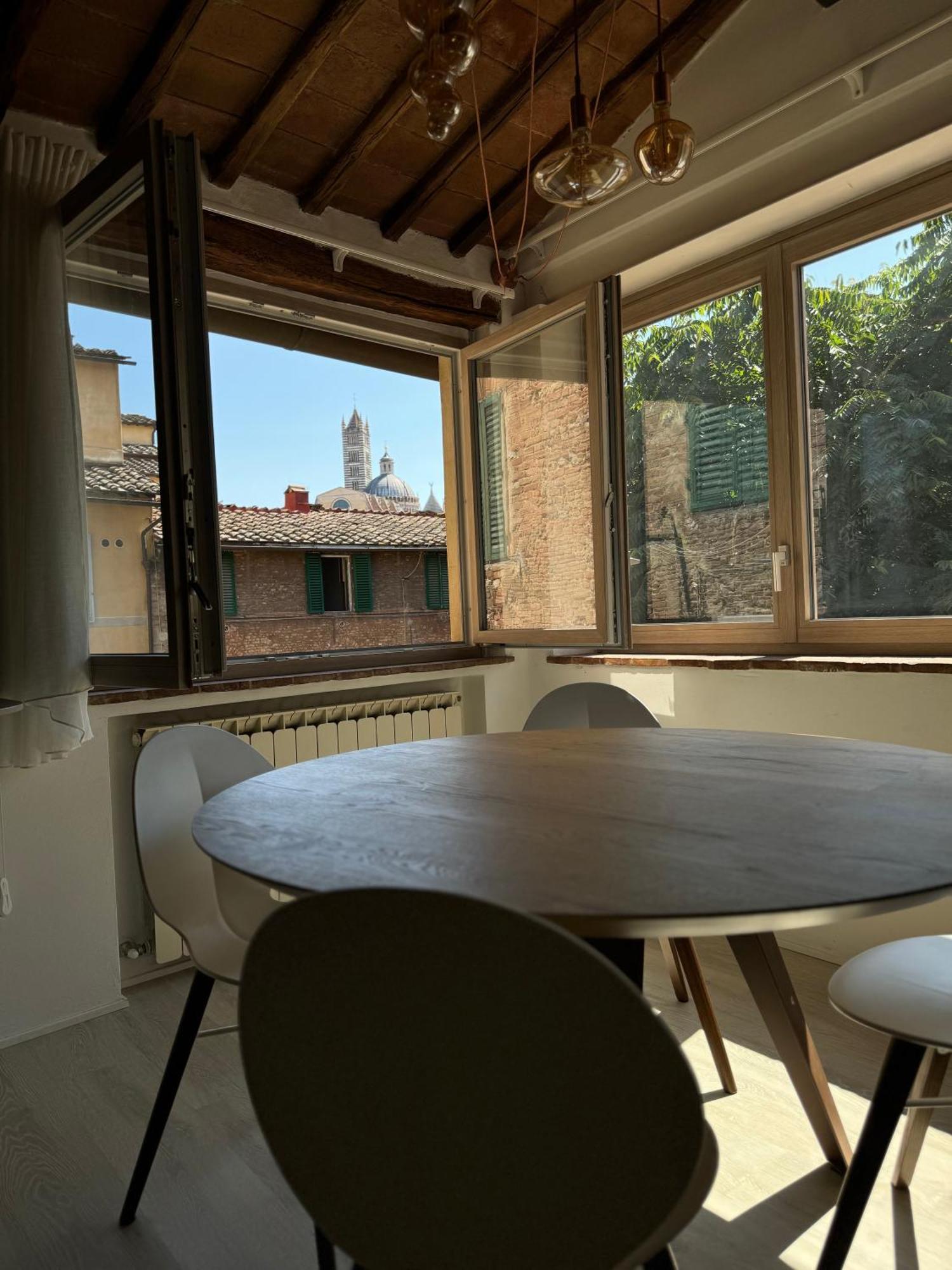 Teresa 91, Appartamento Incantevole Vista Duomo Siena Eksteriør billede